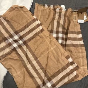 Burberry scarf